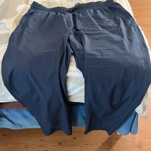 Gap runaround pant. High rise. Navy blue. XL.